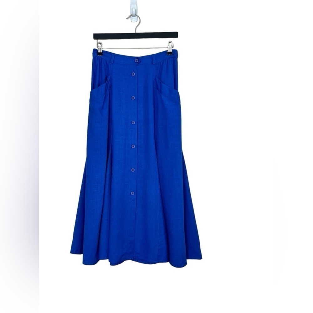 Coincidence - Vintage Blue Midi Skirt - 🇨🇦! 33" long. 
Size: Fits 6/8 IMO.